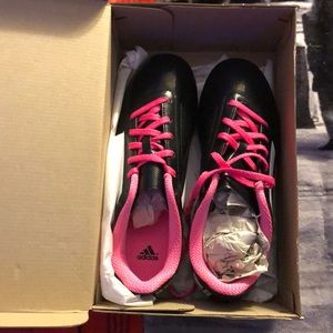 Adidas Conquisto FG J Soccer shoes Size 5 1/2